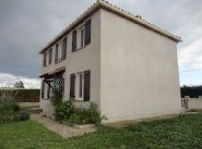 City / village house Bram