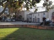 City / village house Saint Bres