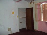 Five-room apartment and more Besseges