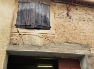 Garage / carpark Salleles D Aude