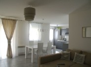 Purchase sale three-room apartment Marguerittes